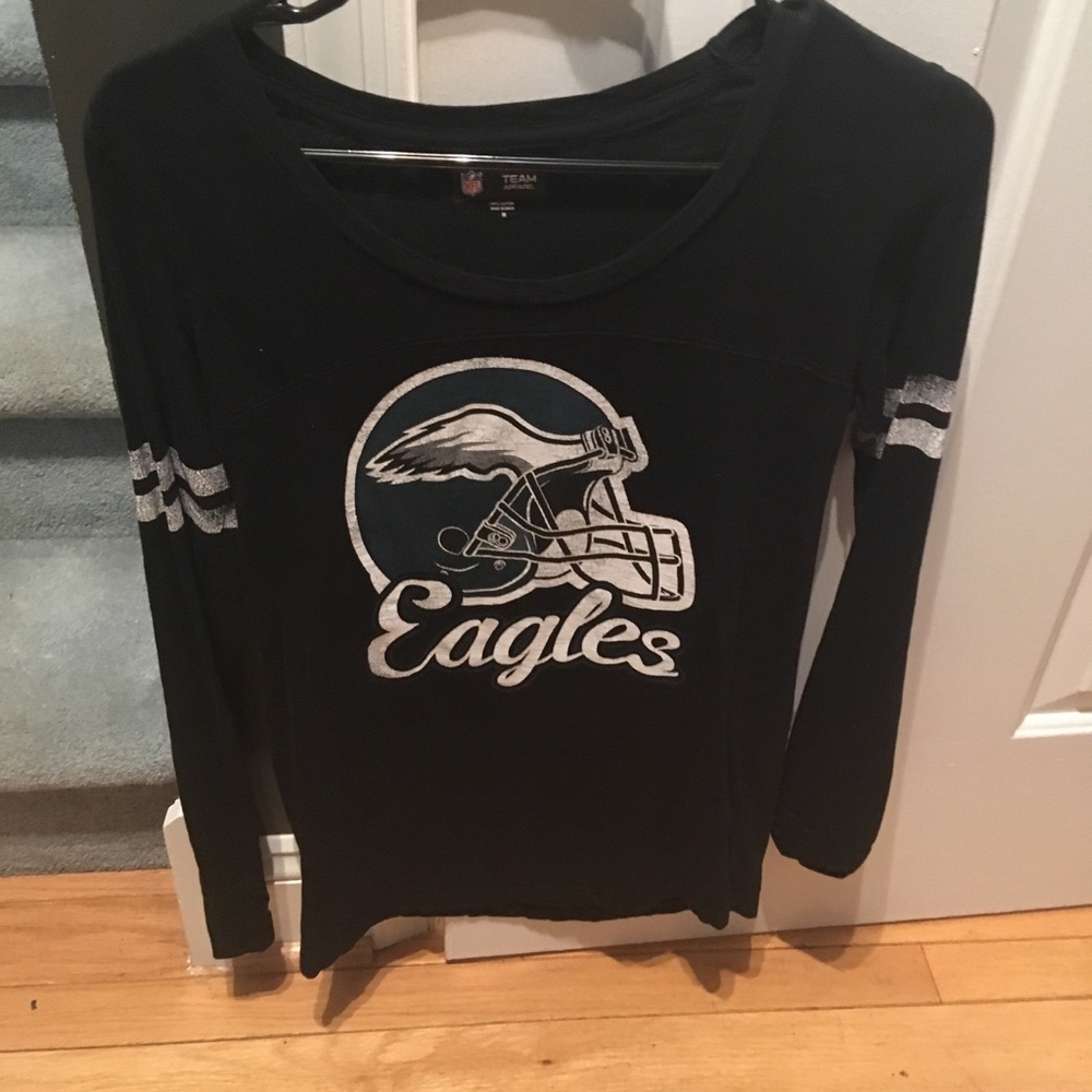 Long sleeve Eagles shirt